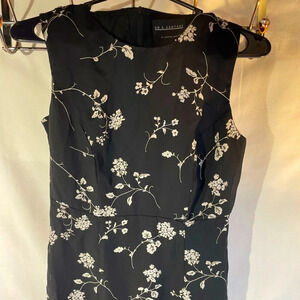 UM & Company Womens dress